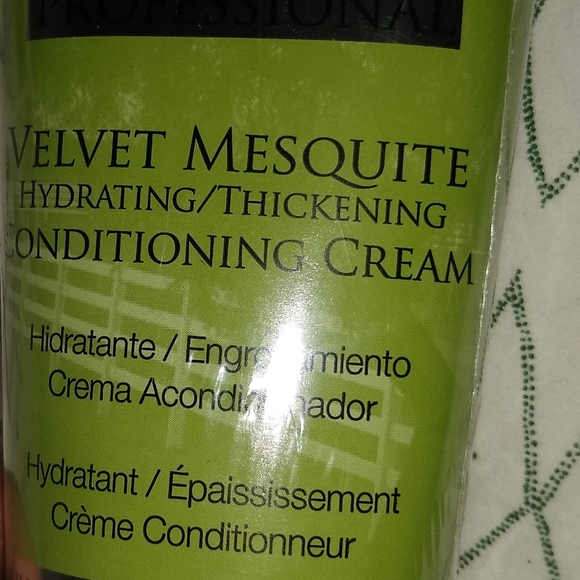 Nick Chavez 11oz Velvet Mesquite Hair Care - Picture 1 of 4